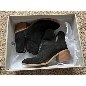 Nordstrom BP Black Suede Booties